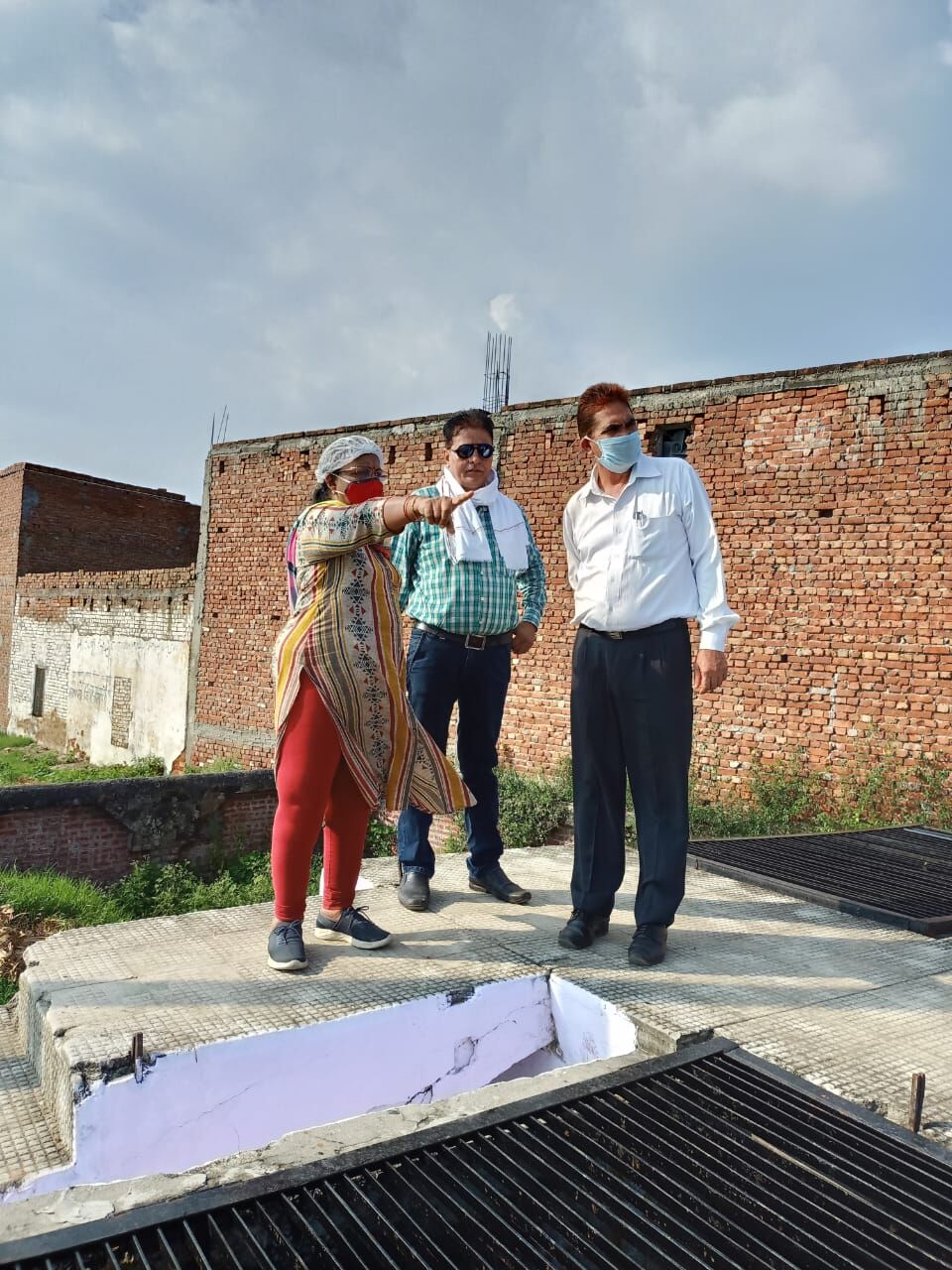 चेयरमैन अन्जू अग्रवाल ने किया एटूजेड-एसटीपी प्लांट का निरिक्षण चेयरमैन अन्जू अग्रवाल ने किया एटूजेड-एसटीपी प्लांट का निरिक्षण