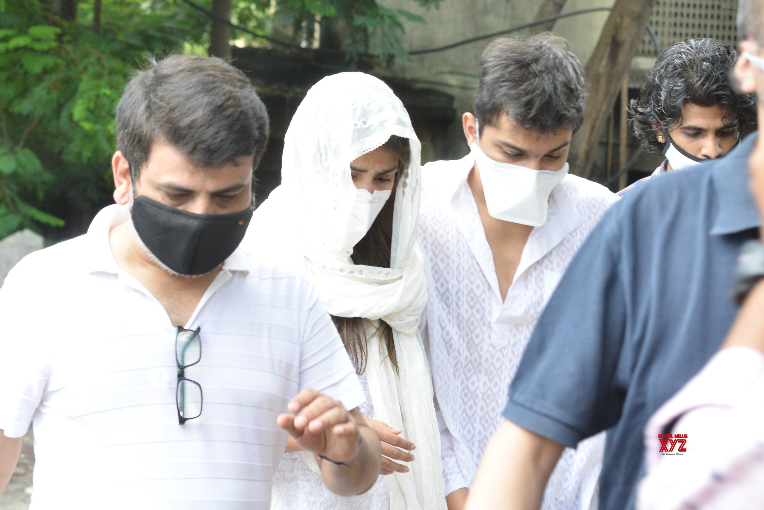 सुशात मामला, रिया से सीबीआई ने की पूछताछ सुशात मामला, रिया से सीबीआई ने की पूछताछ
