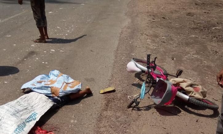 तेज रफ्तार केंटर ने साइकिल सवार मासूम बालिका को कुचला, मौके पर मौत
