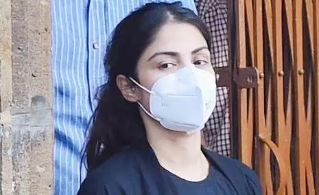 ड्रग्स केस में रिया की जमानत याचिका खारिज ड्रग्स केस में रिया की जमानत याचिका खारिज