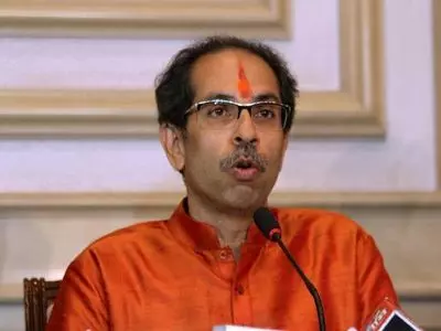 उद्धव ठाकरे और शिवसेना नेताओं को अयोध्या में नो एंट्री उद्धव ठाकरे और शिवसेना नेताओं को अयोध्या में नो एंट्री