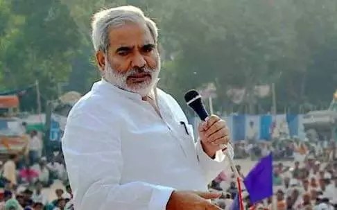 पूर्व केन्द्रीय मंत्री रघुवंश प्रसाद का निधन, लालू बोले-ये आपने क्या किया पूर्व केन्द्रीय मंत्री रघुवंश प्रसाद का निधन, लालू बोले-ये आपने क्या किया