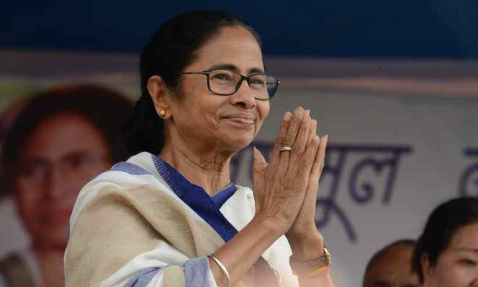 Top 9 Ridiculous Remarks by Indian Politicians on Rape that proves they are misogynistic to the core अब ममता बनर्जी ने डाले सनातनी ब्राह्मणों पर डोरे चुनाव से पहले 1000 रूपये मासिक भत्ता देने की घोषणा