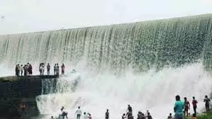 पिकनिक मनाने कए छह युवक डूबे पिकनिक मनाने कए छह युवक डूबे