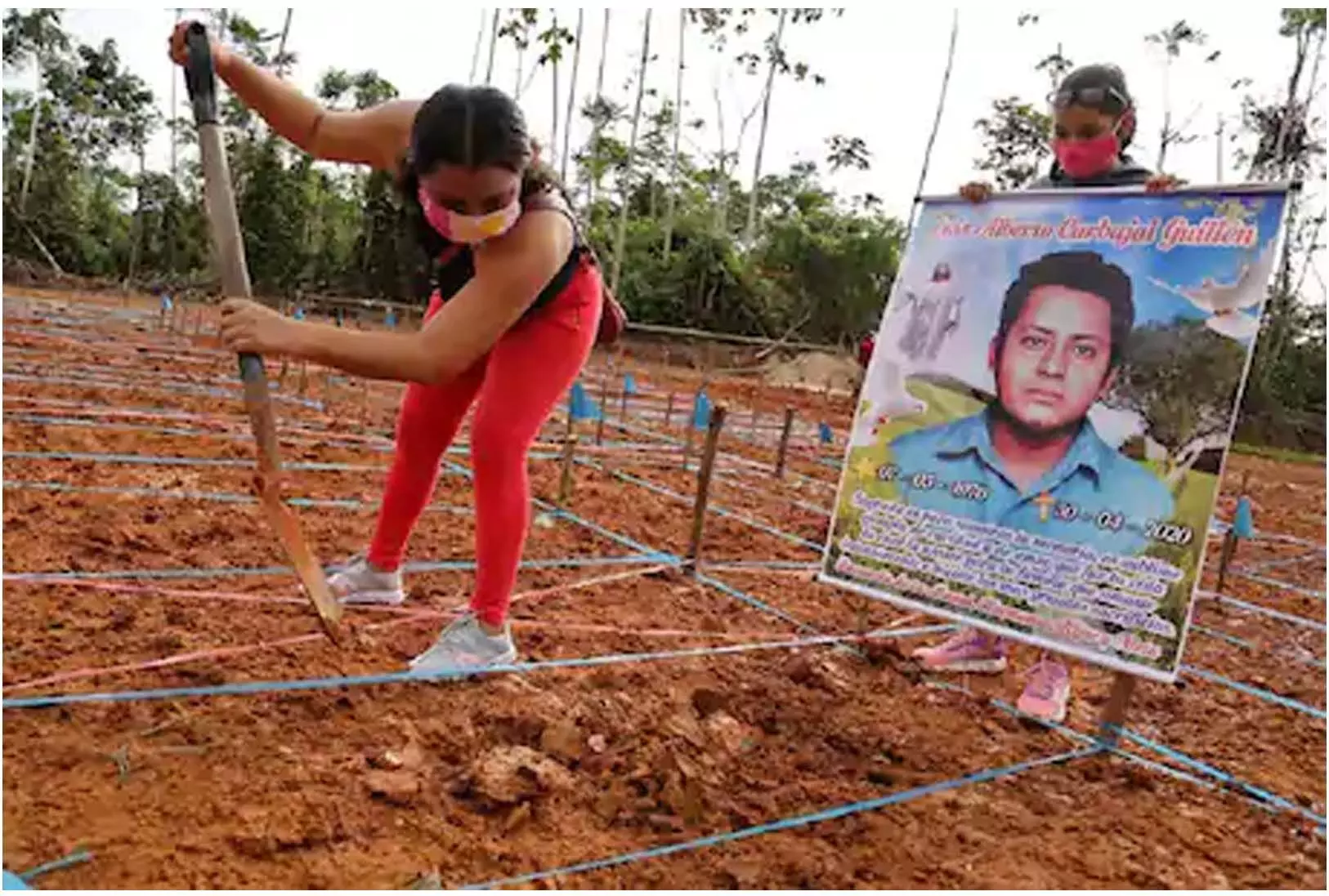 मास्क नहीं पहनने पर कोरोना से मारे गए लोगों की कब्र खोंदने की सजा मास्क नहीं पहनने पर कोरोना से मारे गए लोगों की कब्र खोंदने की सजा
