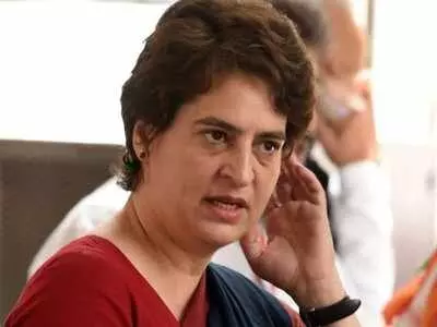 प्रियंका गांधी, योगी सरकार से मांग- तुरंत हो नियुक्तियां प्रियंका गांधी, योगी सरकार से मांग- तुरंत हो नियुक्तियां