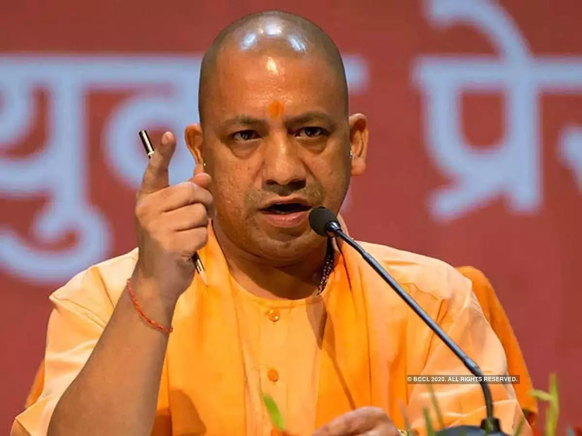 अनूठा होगा यूपी का फिल्म सिटी, योगी ने की सिने हस्तियों से वार्ता अनूठा होगा यूपी का फिल्म सिटी, योगी ने की सिने हस्तियों से वार्ता