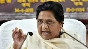किसानों को विश्वास में लेकर बाद में निर्णय लेना चाहिए थाः मायावती किसानों को विश्वास में लेकर बाद में निर्णय लेना चाहिए थाः मायावती
