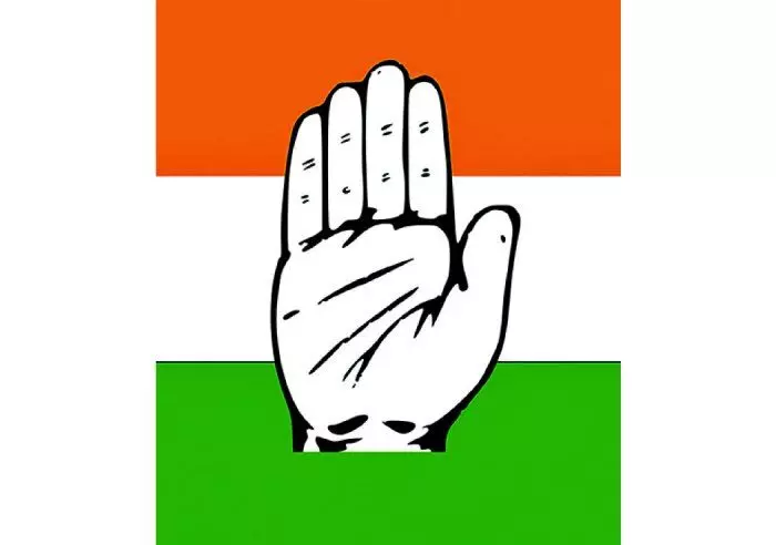 टिकट को लेकर बगावत, तीन नेताओं ने कांग्रेस छोड़ी टिकट को लेकर बगावत, तीन नेताओं ने कांग्रेस छोड़ी