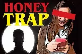 हनीट्रैप में वैज्ञानिक को फंसाने वाली मसाज सेंटर संचालक भाजपा की महिला नेता गिरफ्तार हनीट्रैप में वैज्ञानिक को फंसाने वाली मसाज सेंटर संचालक भाजपा की महिला नेता गिरफ्तार