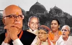 फैसले के बाद कोर्ट में गूंजे जय श्री राम के नारे फैसले के बाद कोर्ट में गूंजे जय श्री राम के नारे