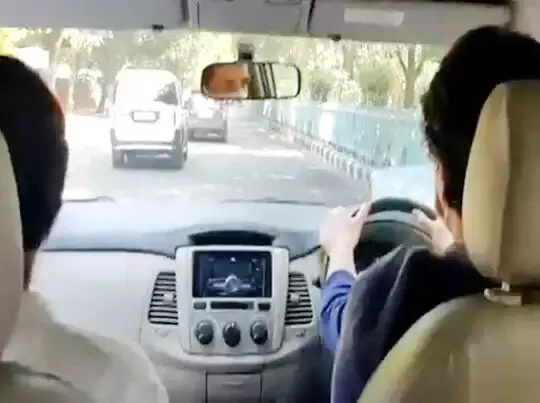 हाथरस की दूसरी चढाई पर निकले राहुल, डीएनडी पर जाम