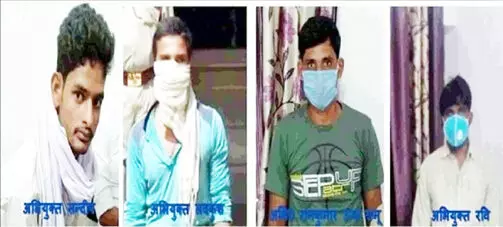 हमने नहीं, पीडिता के परिजनों ने उसे माराः हाथरस कांड के आरोपियों ने एसएसपी को जेल से पत्र लिखकर मांगा न्याय हमने नहीं, पीडिता के परिजनों ने उसे माराः हाथरस कांड के आरोपियों ने एसएसपी को जेल से पत्र लिखकर मांगा न्याय