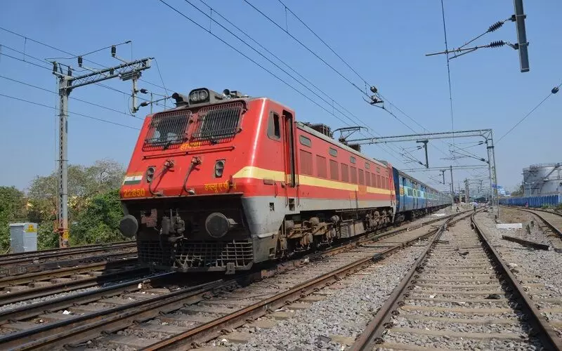तीव्र गति की ट्रेनों में स्लीपर कोच नहीं लगाए जाएंगे तीव्र गति की ट्रेनों में स्लीपर कोच नहीं लगाए जाएंगे
