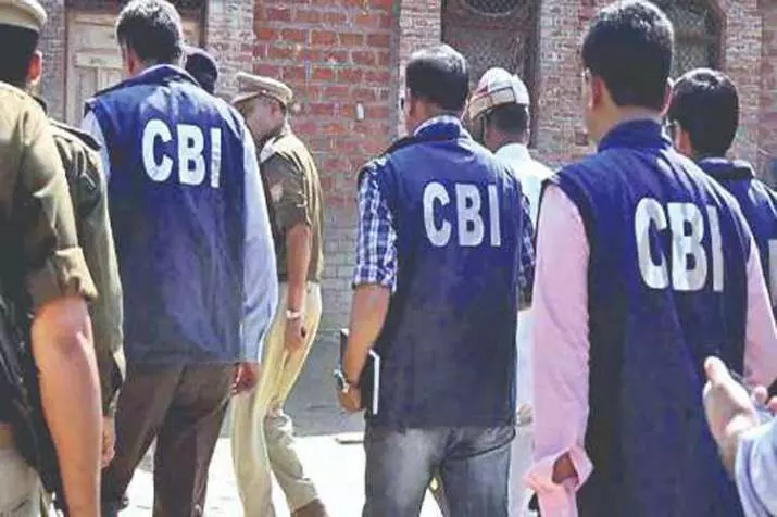सीबीआई टीम फिर पहुंची हाथरस पीडिता के गांव सीबीआई टीम फिर पहुंची हाथरस पीडिता के गांव