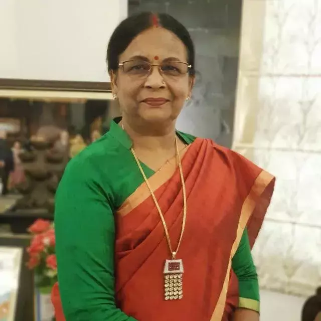 चेयरपर्सन अंजू ने लापरवाह अफसरों को दी चेतावनी