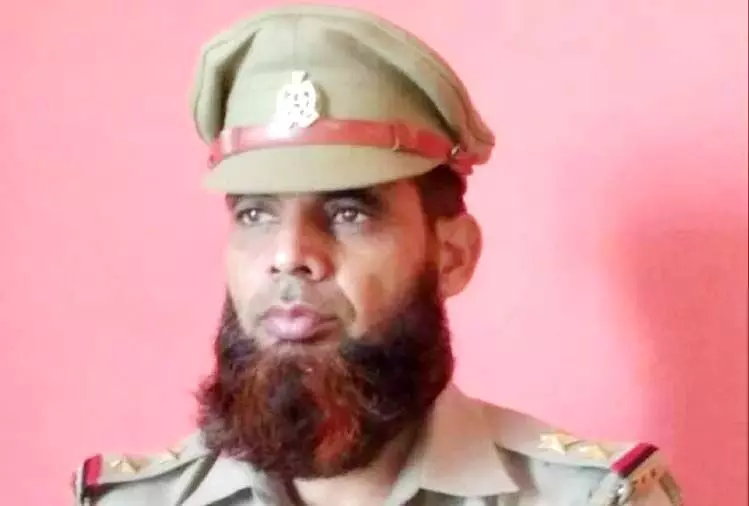 बिना अनुमति दाढ़ी रखने वाले दरोगा के निलंबन पर तमाम प्रतिक्रियाएं बिना अनुमति दाढ़ी रखने वाले दरोगा के निलंबन पर तमाम प्रतिक्रियाएं