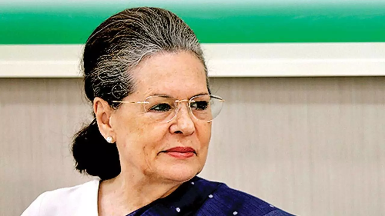 सीएए विरोधियों को देश के दुश्मन की तरह पेश करना गलतः सोनिया गांधी सीएए विरोधियों को देश के दुश्मन की तरह पेश करना गलतः सोनिया गांधी