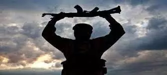 माता पिता की अपील पर आतंकी बेटे ने किया सरेंडर