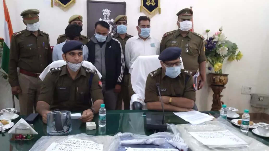 मुजफ्फरनगर पुलिस-अवैध बुलेट प्रूफ जैकेट के धंधे का खुलासा