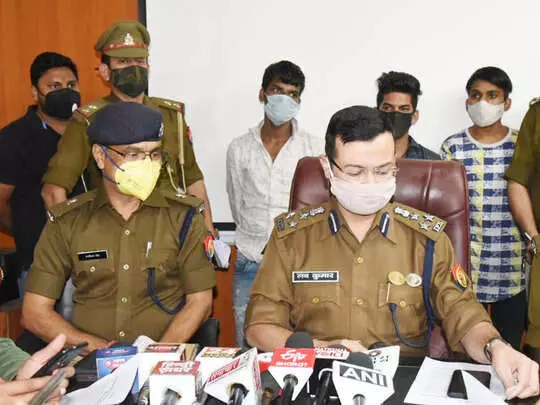 प्यार का विरोध किया तो कर दी प्रेमिका के भाई की हत्या प्यार का विरोध किया तो कर दी प्रेमिका के भाई की हत्या