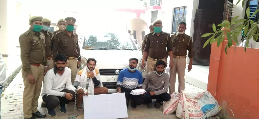 आईपीएल पर सट्टा लगाते 4 सटोरी गिरफ्तार आईपीएल पर सट्टा लगाते 4 सटोरी गिरफ्तार