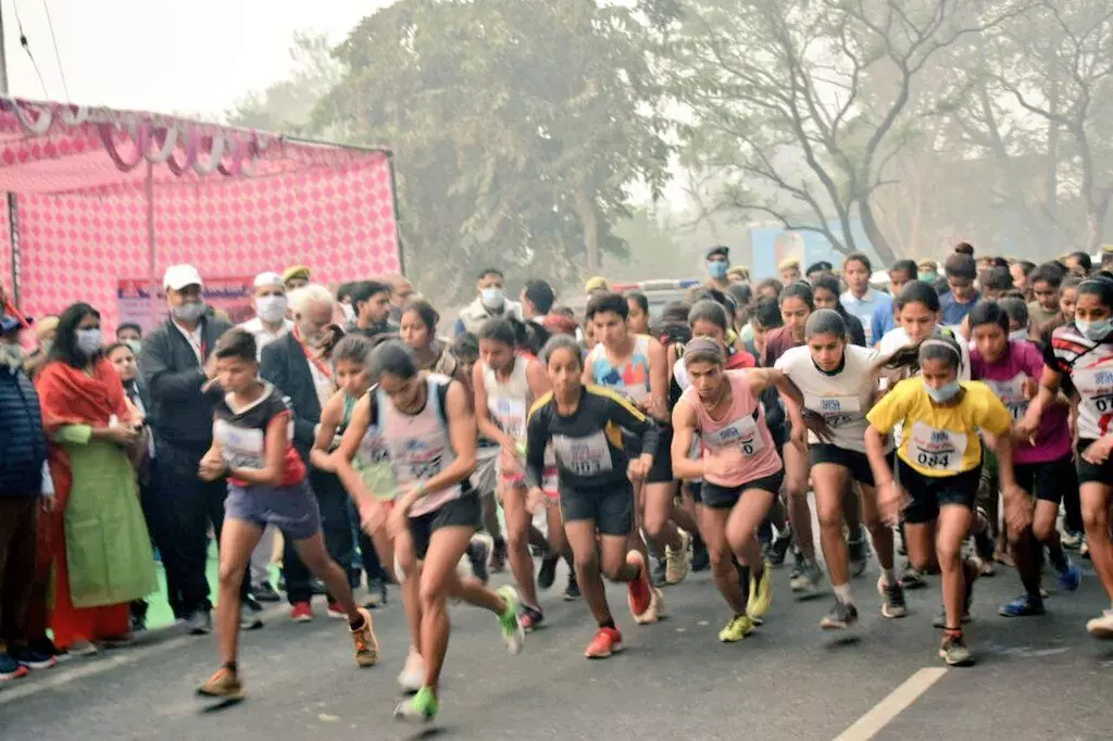 गंगा हाफ मैराथन-मेरठ की ज्योति व सहारनपुर के प्रिंस अव्वल