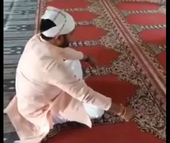 बागपत से बड़ा संदेश-इमाम ने मस्जिद में पढ़वाया हनुमान चालीसा