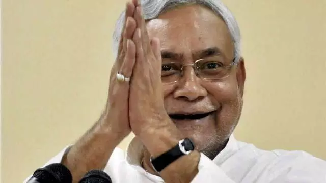 नितीश की नैया पार, फिर बनेगी सरकार नितीश की नैया पार, फिर बनेगी सरकार
