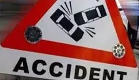 यमुना एक्सप्रेस-वे तेज रफ्तार ने ली तीन की जान यमुना एक्सप्रेस-वे तेज रफ्तार ने ली तीन की जान