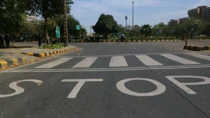 दिल्ली में लाॅकडाउन के हालात बन रहे हैं? दिल्ली में लाॅकडाउन के हालात बन रहे हैं?