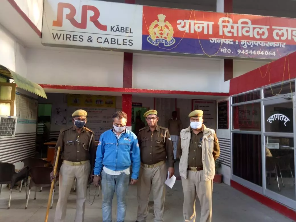 बाईक मैकेनिक अपनी दुकान पर काटता था चोरी के वाहन। पुलिस ने किया गिरफ्तार