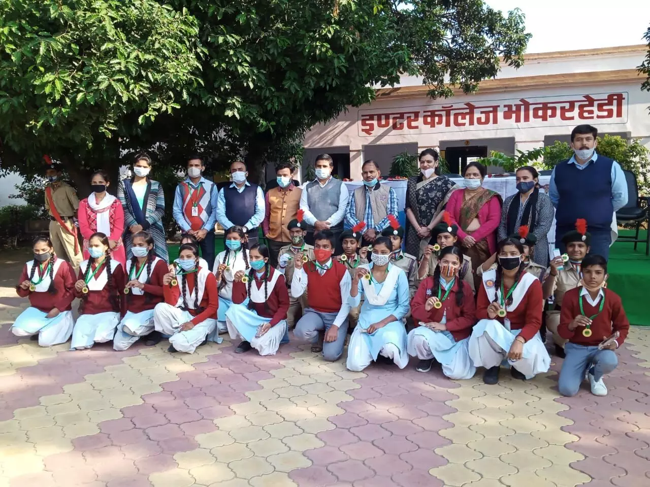 किशोरों में होने वाले मानसिक एवं भावनात्मक परिवर्तनों के बारे में संवाद किया किशोरों में होने वाले मानसिक एवं भावनात्मक परिवर्तनों के बारे में संवाद किया