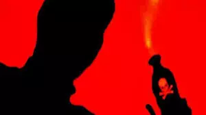 जहरीली शराब कांड के दोषियों पर गैंगस्टर और संपत्ति जब्त कर पीड़ितों को मिलेगा मुआवजा जहरीली शराब कांड के दोषियों पर गैंगस्टर और संपत्ति जब्त कर पीड़ितों को मिलेगा मुआवजा