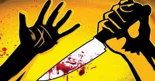 सिर्फ100 रुपये के लिए पेचकस से गोदकर की हत्या कर पत्थर से चेहरा कुचला सिर्फ100 रुपये के लिए पेचकस से गोदकर की हत्या कर पत्थर से चेहरा कुचला