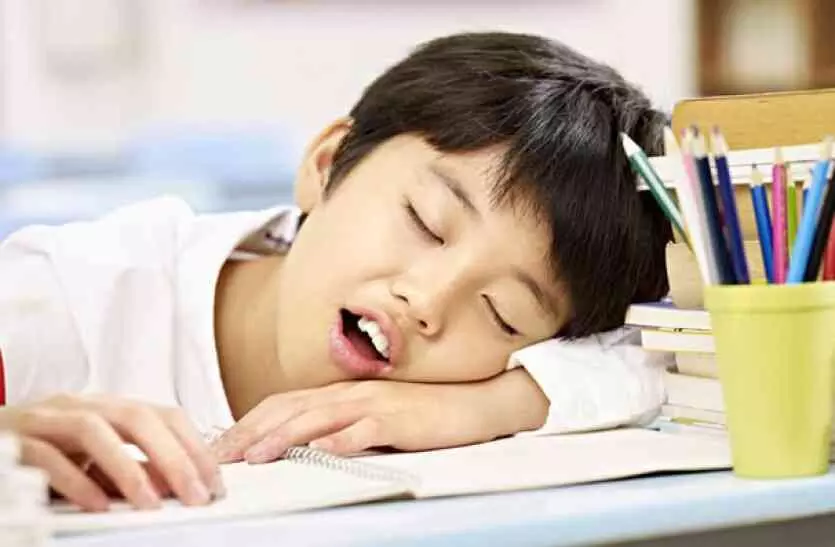 अगर बच्चा करता है थकान की शिकायत तो हो जाएं सतर्क