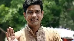 ममता बनर्जी को एक और झटका, पूर्व क्रिकेटर लक्ष्मी रतन शुक्ला ने मंत्री पद छोडा ममता बनर्जी को एक और झटका, पूर्व क्रिकेटर लक्ष्मी रतन शुक्ला ने मंत्री पद छोडा