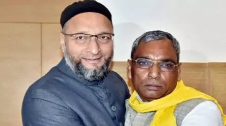 यूपी में ओवैसी-राजभर की जोड़ी करेगी सियासी गलबहियाँ