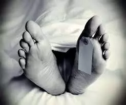 डिलीवरी के दौरान काटा नवजात का गला, जच्चा और बच्चा की मौत डिलीवरी के दौरान काटा नवजात का गला, जच्चा और बच्चा की मौत
