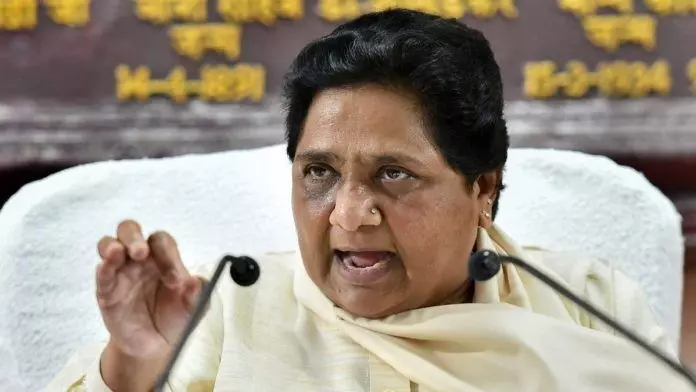 मायावती ने की तांडव से धार्मिक भावनाओं को आहत करने वाले सीन हटाने की मांग मायावती ने की तांडव से धार्मिक भावनाओं को आहत करने वाले सीन हटाने की मांग