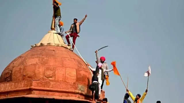 हिंसा के लिए पुलिस जिम्मेदार : भाकियू हिंसा के लिए पुलिस जिम्मेदार : भाकियू