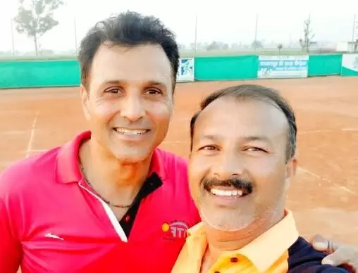 अंतर्राष्ट्रीय टेनिस टूर्नामेंट-डबल्स के फाइनल में पहुंचे विजय वर्मा अंतर्राष्ट्रीय टेनिस टूर्नामेंट-डबल्स के फाइनल में पहुंचे विजय वर्मा