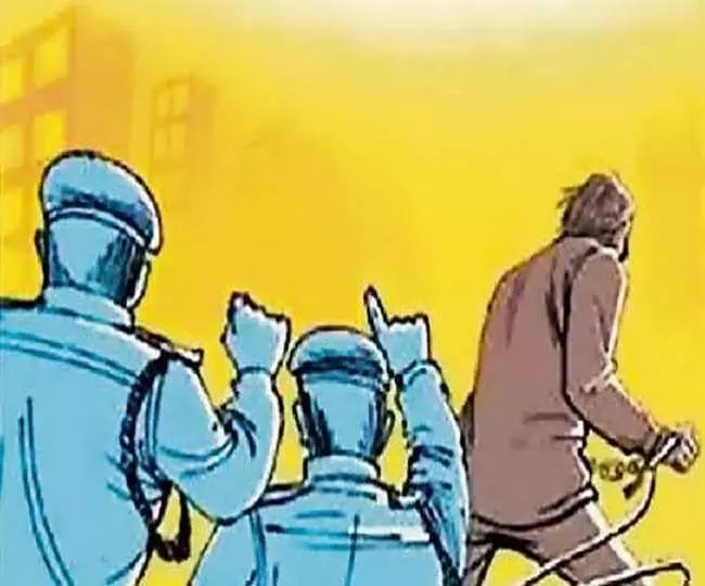 25 हजार का इनामी आरोपी पुलिस कस्टडी से फरार 25 हजार का इनामी आरोपी पुलिस कस्टडी से फरार