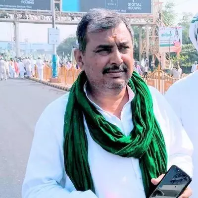 आतंकवादियों के घर दावत उड़ा रहे मोदी सरकार के मंत्री! आतंकवादियों के घर दावत उड़ा रहे मोदी सरकार के मंत्री!
