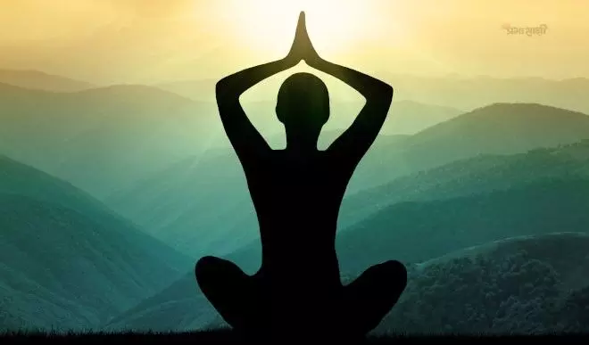 योगासनों की मदद से मस्तिष्क को पांच मिनट में करें शांत