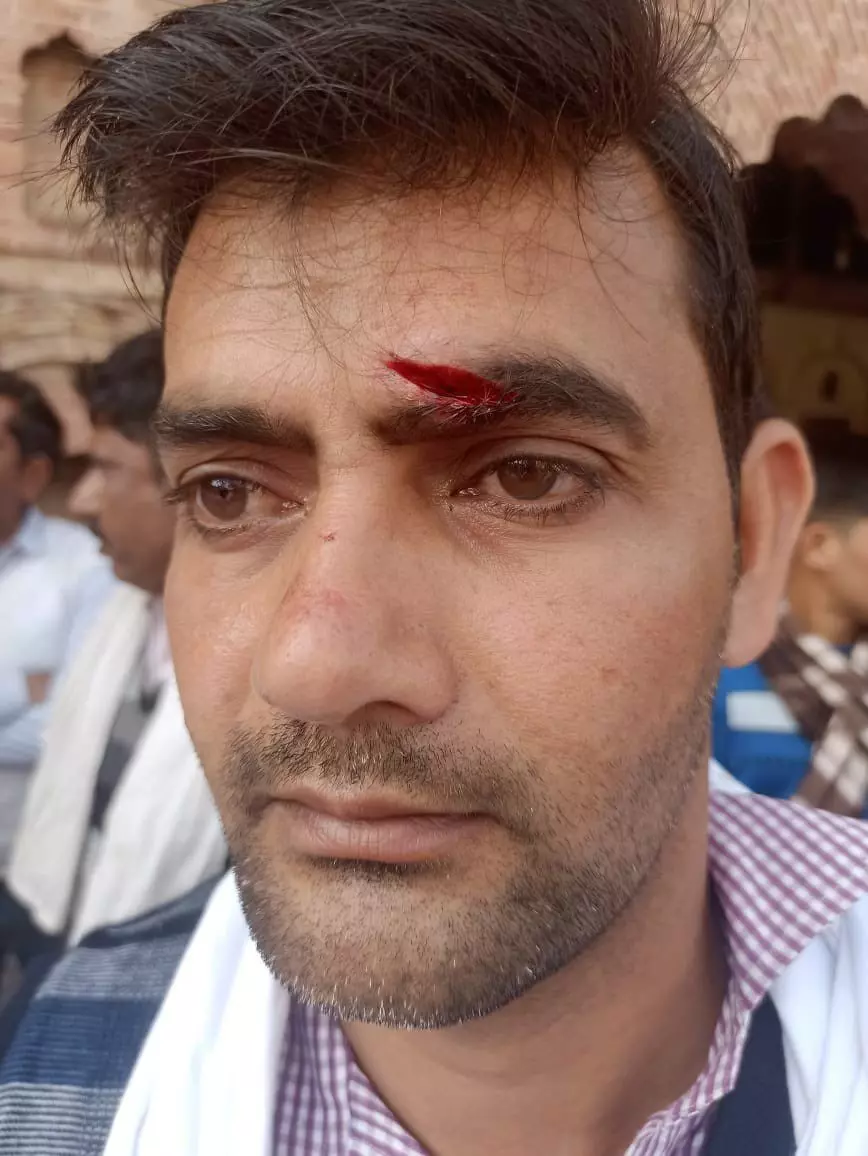 मुजफ्फरनगर में मंत्री के विरोध के बाद मामला बिगड़ा