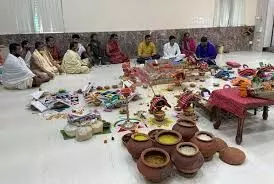 धम्मं शरण गच्छामी, ममता बनर्जी, निवास पर हुई पूजा धम्मं शरण गच्छामी, ममता बनर्जी, निवास पर हुई पूजा