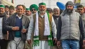 न्यूयार्क से आए छात्रों के दल ने राकेश टिकैत से मुलाकात कर दिया समर्थन न्यूयार्क से आए छात्रों के दल ने राकेश टिकैत से मुलाकात कर दिया समर्थन