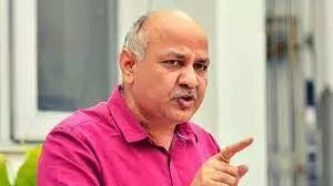 दिल्ली सरकार लगवाएगी सबको फ्री कोरोना वैक्सीन, दिखेगी देश भक्ति दिल्ली सरकार लगवाएगी सबको फ्री कोरोना वैक्सीन, दिखेगी देश भक्ति