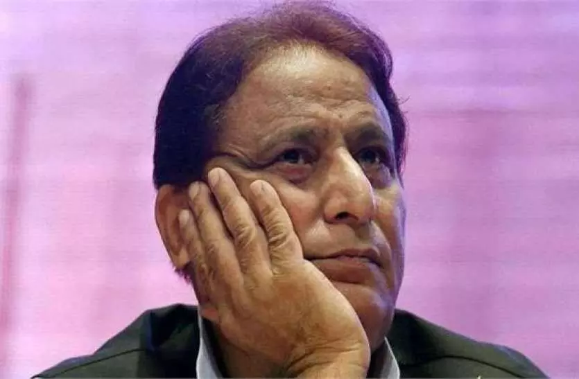 आजम खां जेल से बेचेंगे अपनी दोनाली बंदूक आजम खां जेल से बेचेंगे अपनी दोनाली बंदूक